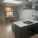 Stylish Apartment In West London